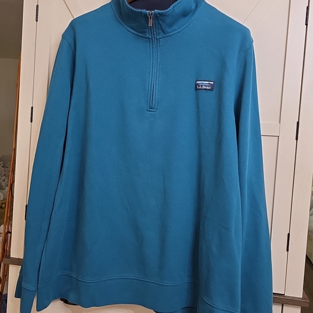 L.L. Bean Men's Blue Sweater